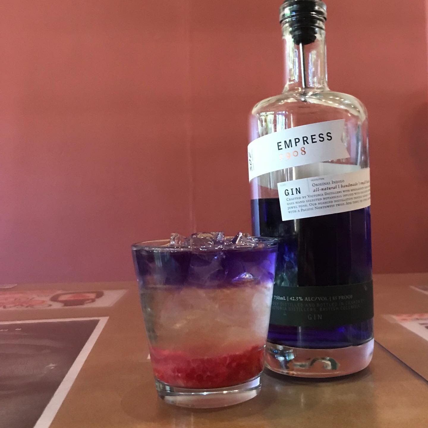 Just in time to ring in The 4th - Bella Pizza&rsquo;s latest Craft Cocktail: The Spirits &amp; Stripes!  A delicious mix of Raspberries, Sparkling Wine, Lemon and Empress gin. Now available at Bella Pizza to celebrate our Independence from Boring Dri